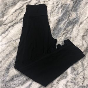🔥Yoga High-Rise Capri Leggings from Kohls